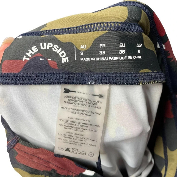 The Upside Red and Green Camo Print Drawstring Leggings Size US 6 - Picture 8 of 8